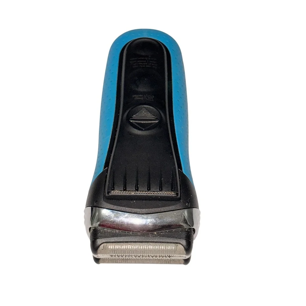Braun Series 3 3040s Wet & Dry Electric Foil Shaver Blue w/ Charger Works Great!